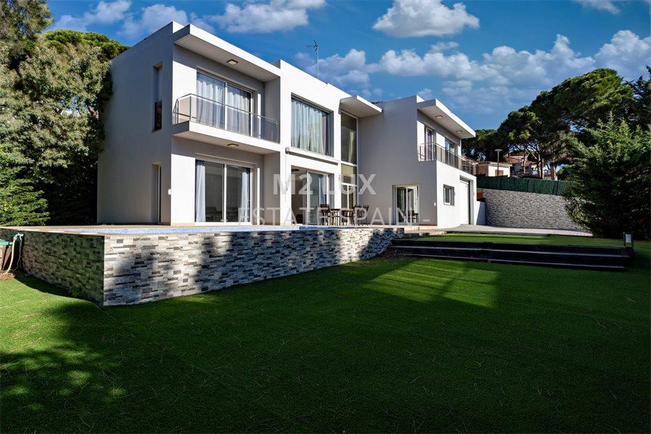 Вилла в Калонже 346 м2 №VL2632777A8C  - Продажа - 3 large