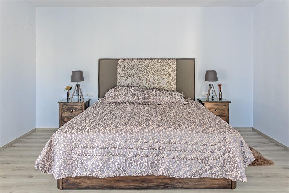 Вилла в Калонже 346 м2 №VL2632777A8C  - Продажа - 33 large