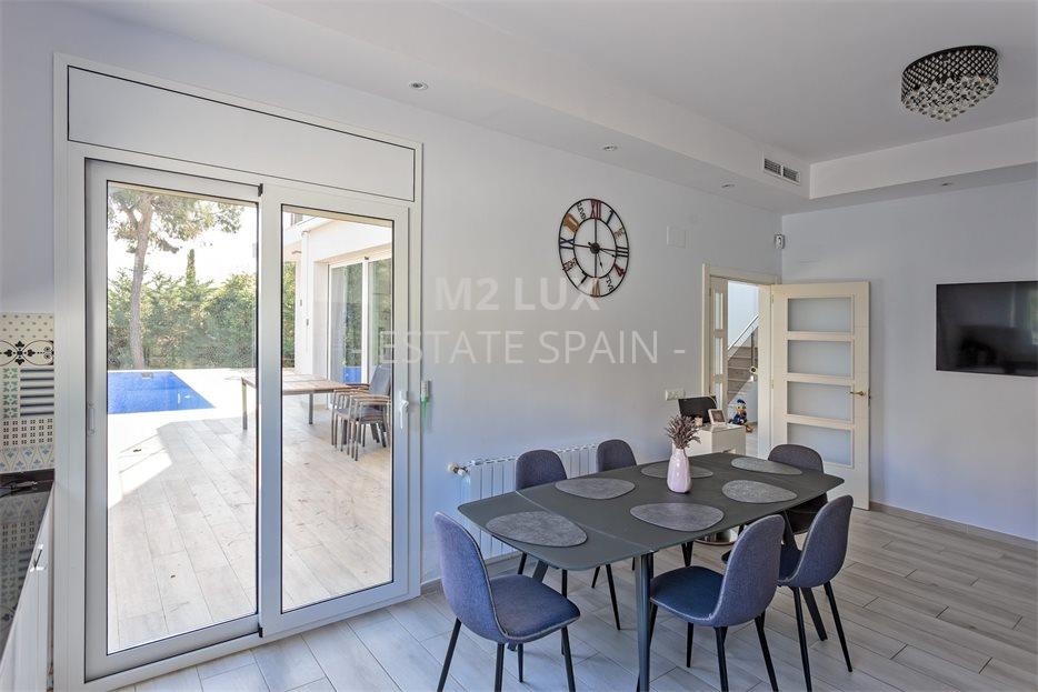 Вилла в Калонже 346 м2 №VL2632777A8C  - Продажа - 20 large