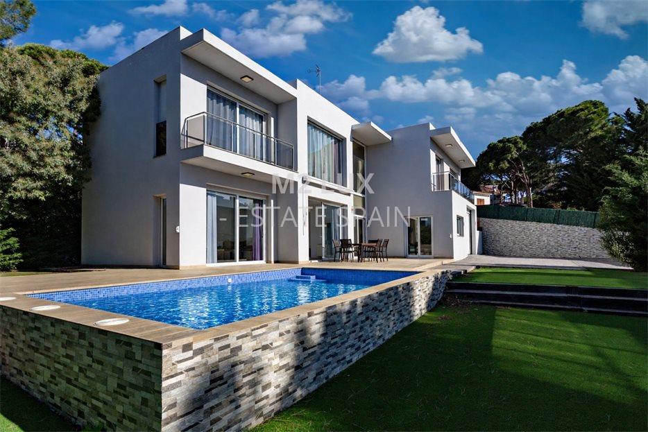 Вилла в Калонже 346 м2 №VL2632777A8C  - Продажа - 4 large