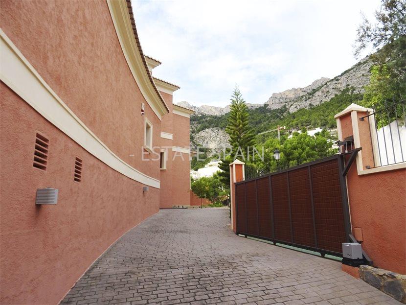 Вилла в Альтее 970 м2 №VL211182B8F1  - Продажа - 54 large