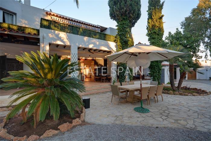 Особняк в Санта-Эулалия-дель-Рио 306 м2 №VL1711284B50  - Продажа - 1 preview