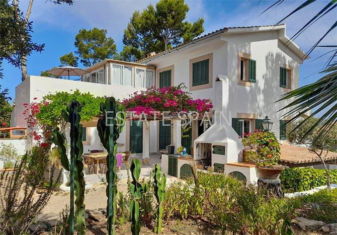 Дом в Кальвия 207 м2 №VL23112826E7A  - Продажа - 1 preview