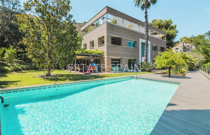 Усадьба в Барселоне 686 м2 №VL2586FFE97  - Продажа - 10 preview