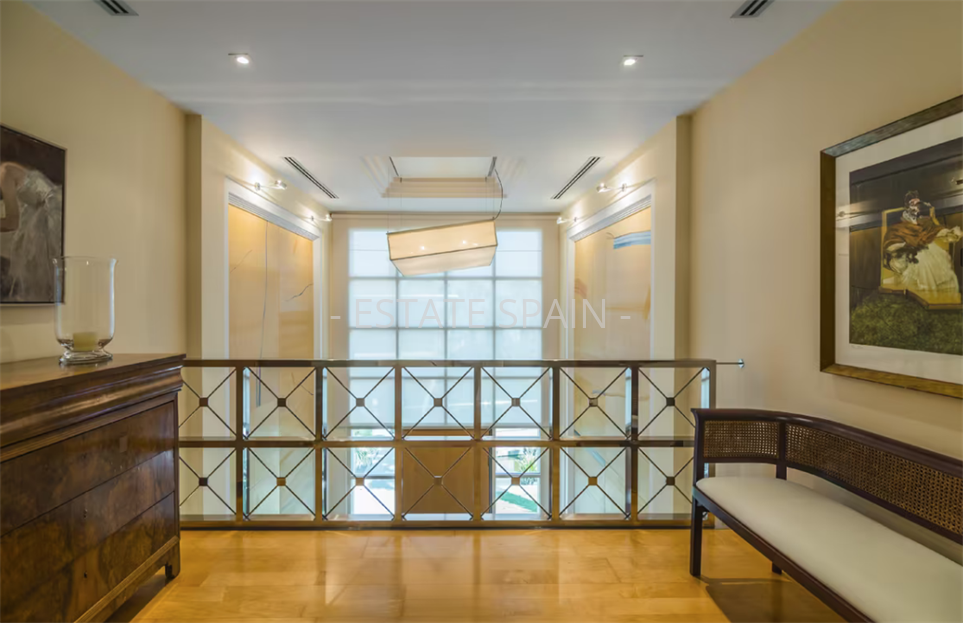 Усадьба в Барселоне 686 м2 №VL2586FFE97  - Продажа - 16 large