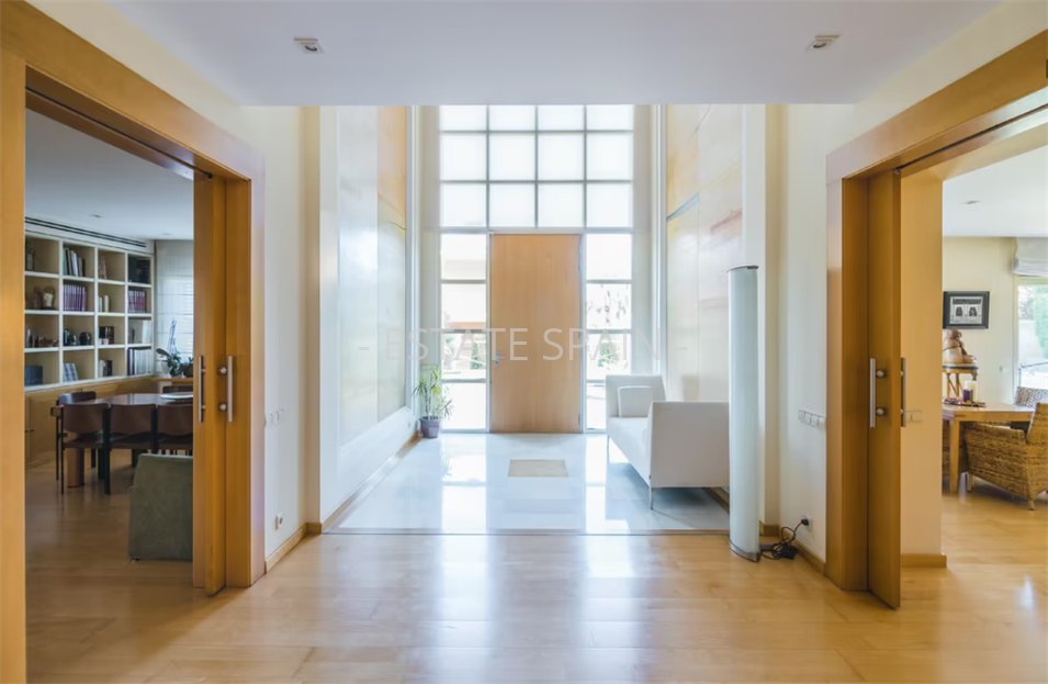 Усадьба в Барселоне 686 м2 №VL2586FFE97  - Продажа - 5 large