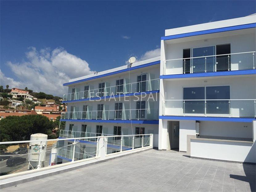 Готовый бизнес в Кабрера-де-Мар 2732 м2 №COM1931653AF4  - Продажа - 1 large