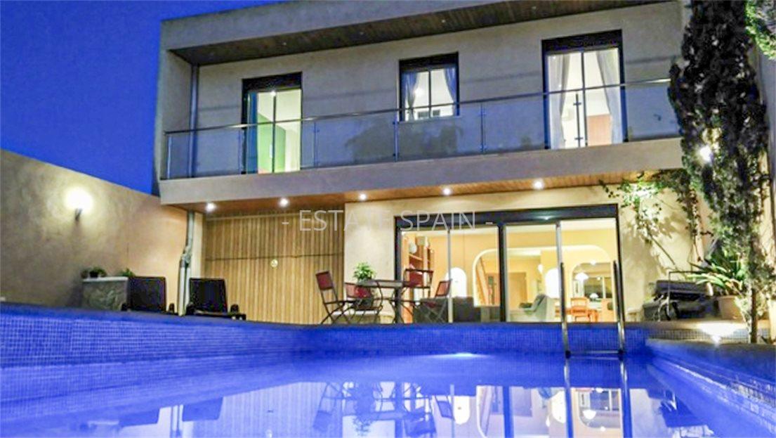 Вилла в Петра 262 м2 №VL2057BE265  - Продажа - 1 large