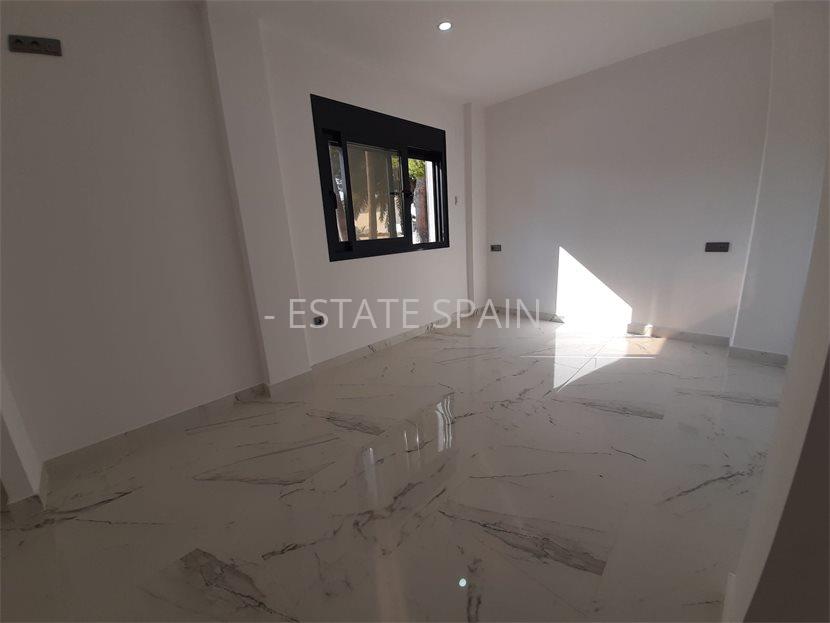 Вилла в Деэса-де-Кампоамор 450 м2 №VL2463D94D5  - Продажа - 12 large