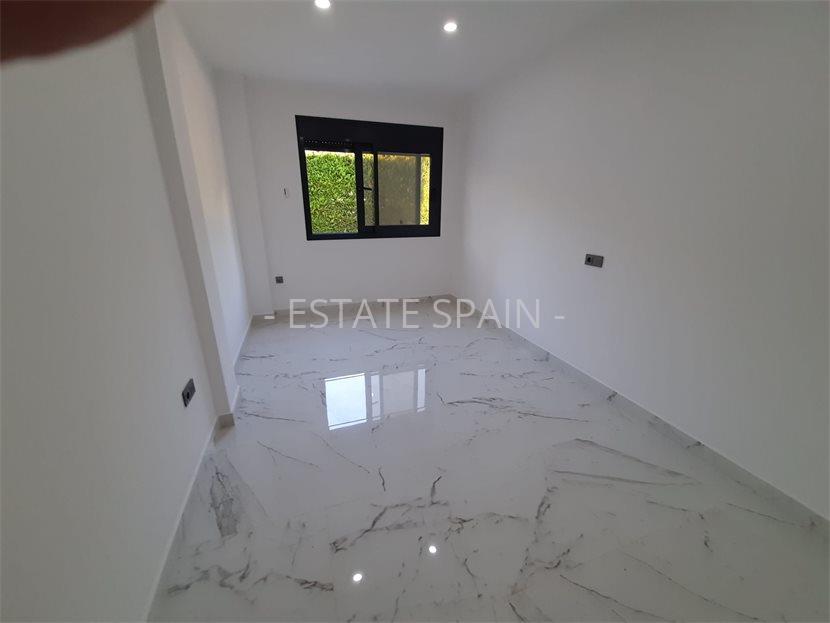 Вилла в Деэса-де-Кампоамор 450 м2 №VL2463D94D5  - Продажа - 22 large