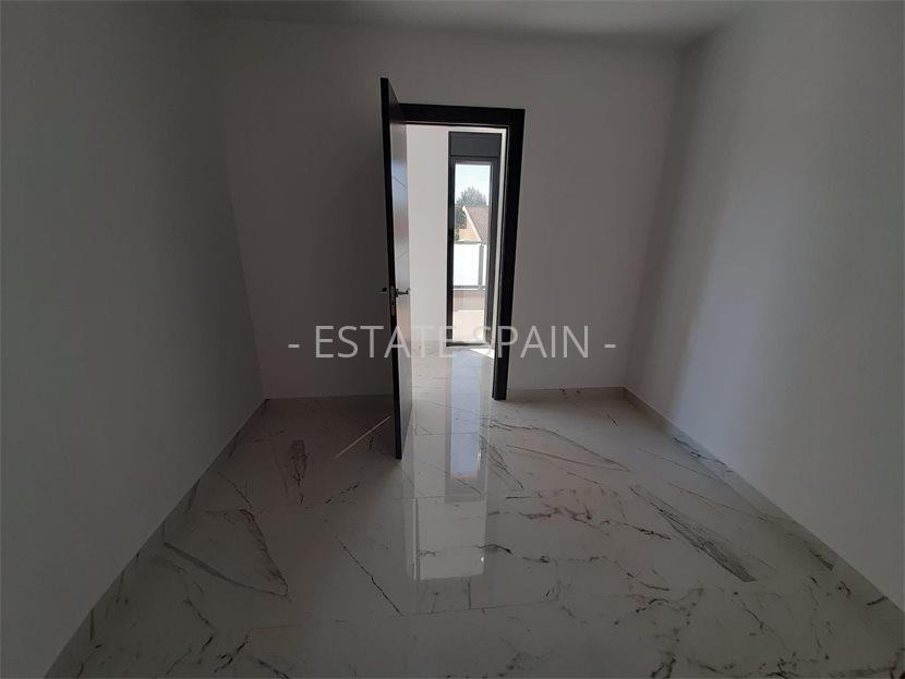 Вилла в Деэса-де-Кампоамор 450 м2 №VL2463D94D5  - Продажа - 25 large