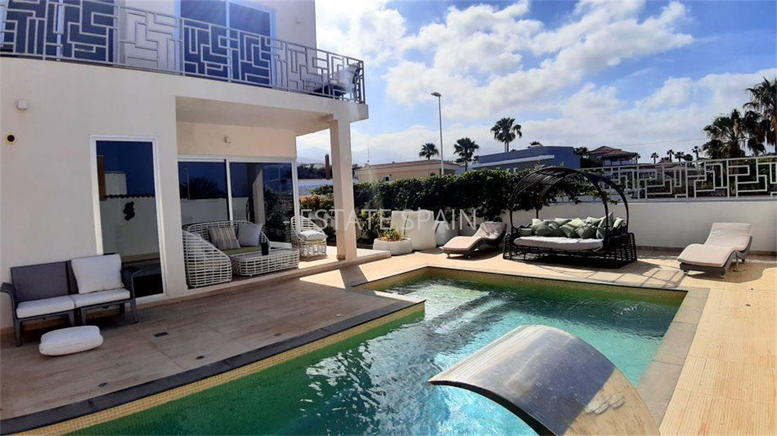 Вилла в Кальяо-Сальвахе 150 м2 №VL22523209FB  - Продажа - 2 large