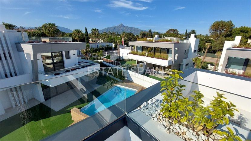 Вилла в Марбелье 251 м2 №VL225318DC2E  - Продажа - 1 preview