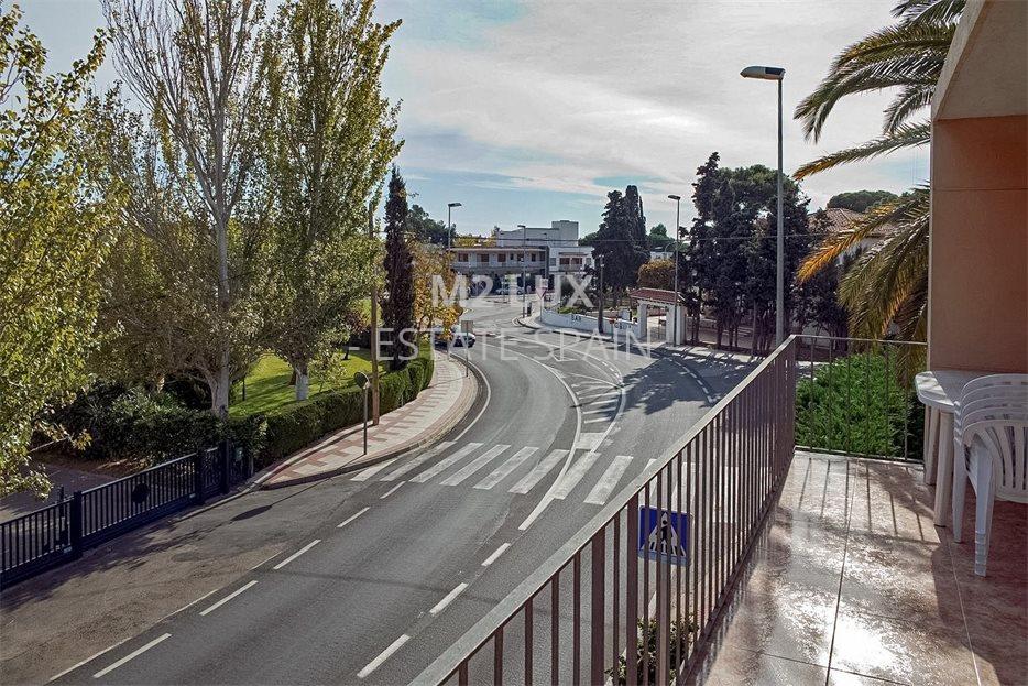 Апартаменты в Сан-Фелиу-де-Гишольс 68 м2 №ART208953CA7  - Продажа - 24 large