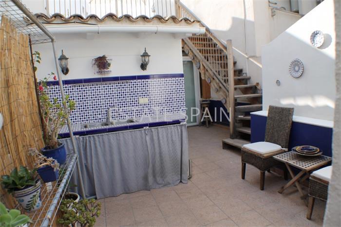 Таунхаус в Бенидорме 175 м2 №TAU18324602  - Продажа - 2 preview