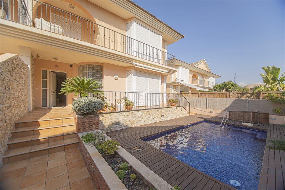 Таунхаус в Вилафортуни 1 м2 №BL2310205F2E1  - Продажа - 1 large