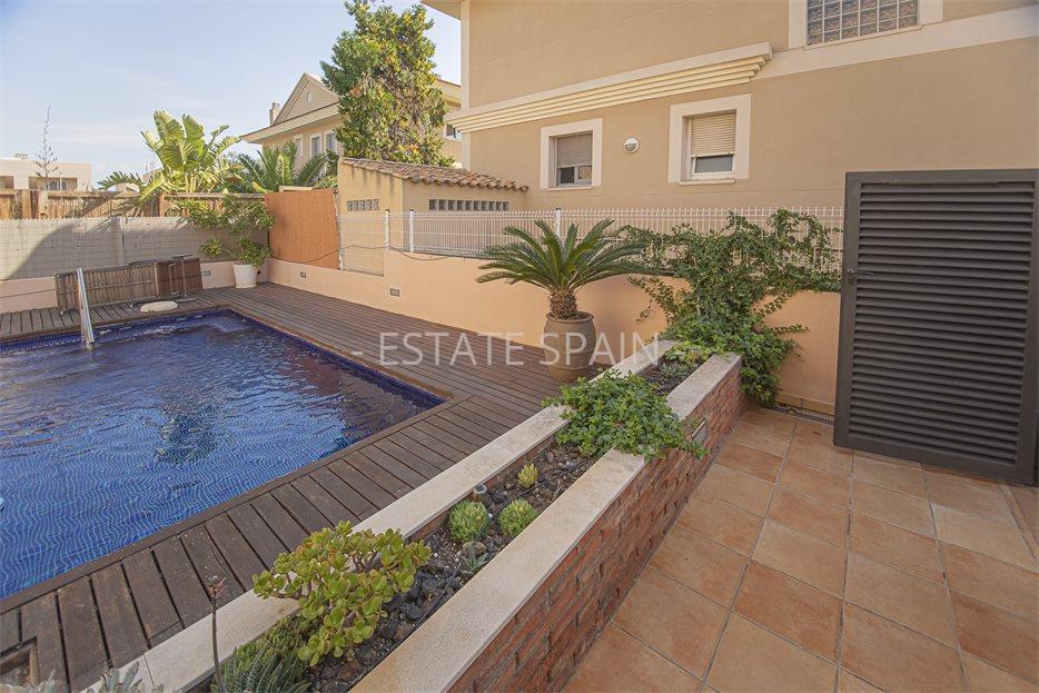 Таунхаус в Вилафортуни 1 м2 №BL2310205F2E1  - Продажа - 46 large