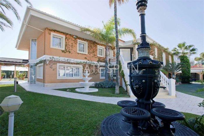 Вилла в Сан-Хуан-де-Аликанте 910 м2 №VL2142838C81  - Продажа - 2 preview