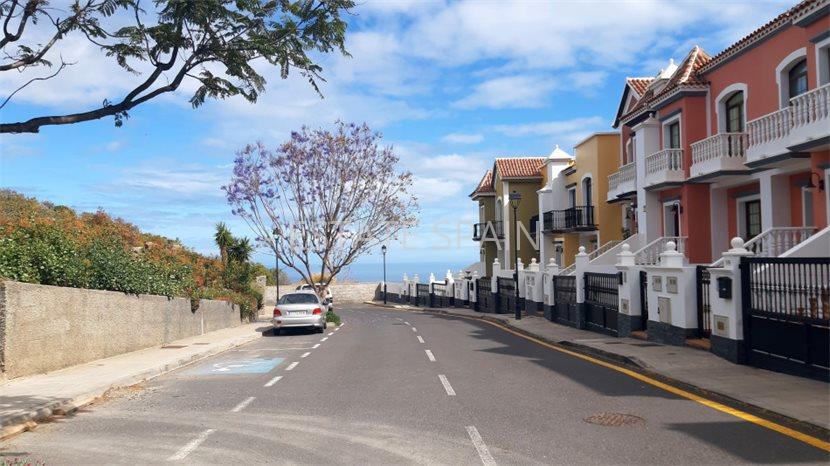 Таунхаус в Икод-де-лос-Винос 250 м2 №BL225244292D  - Продажа - 2 preview