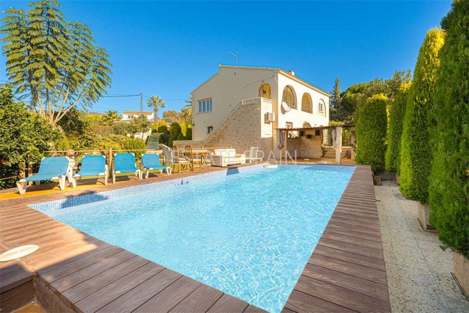 Вилла в Кальпе 230 м2 №VL252440965  - Продажа - 1 large