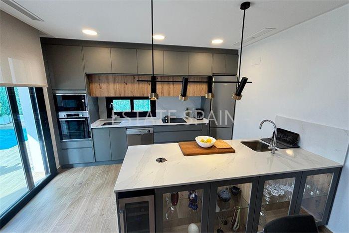 Вилла в Сьюдад-Кесада 170 м2 №VL24101322CE  - Продажа - 29 preview