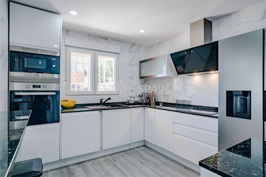 Вилла в Кальпе 198 м2 №VL246593C47  - Продажа - 17 large