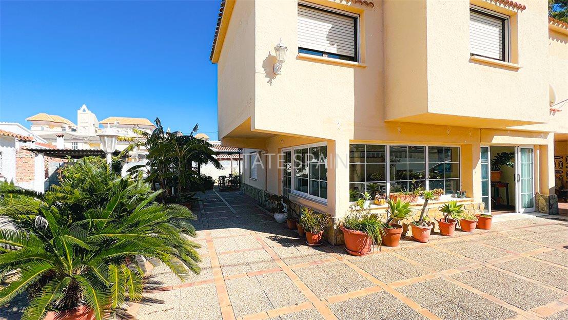 Вилла в Дении 300 м2 №VL2371284B08  - Продажа - 2 large