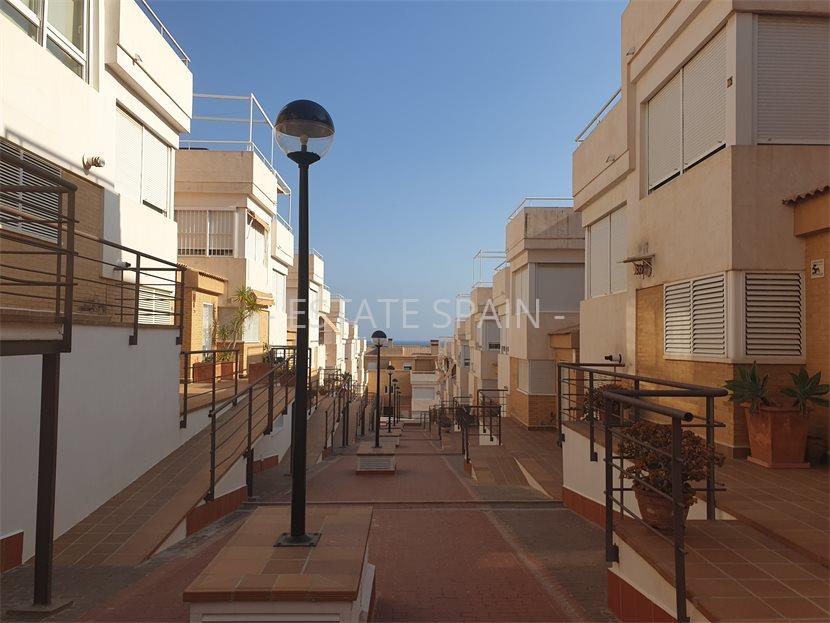 Таунхаус в Плайя-де-Сан-Хуан 270 м2 №BL197166E117  - Продажа - 40 large