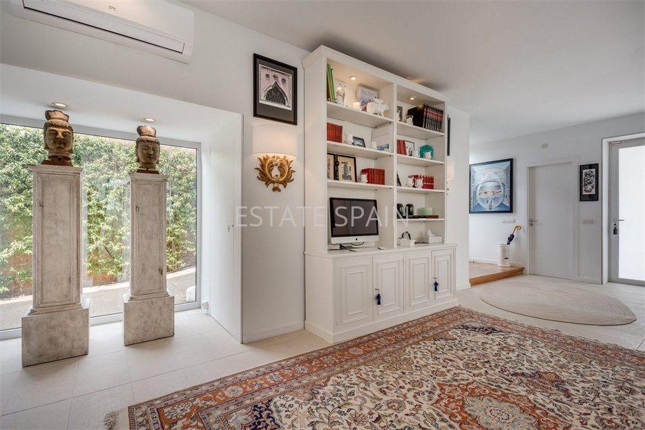 Вилла в Сагаро 270 м2 №VL181138A4F0  - Продажа - 43 large