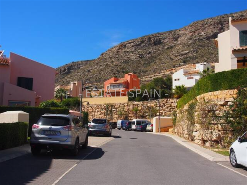 Таунхаус в Финестрате 140 м2 №BL2436155D4  - Продажа - 30 large