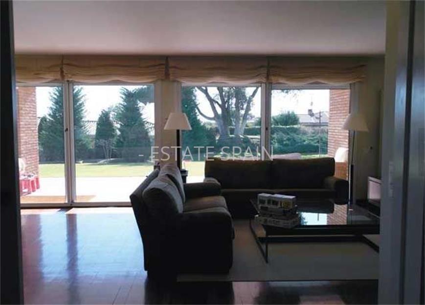 Шале в Сан-Андрес-де-Льеванерас 210 м2 №TAU18317DF4  - Продажа - 9 large