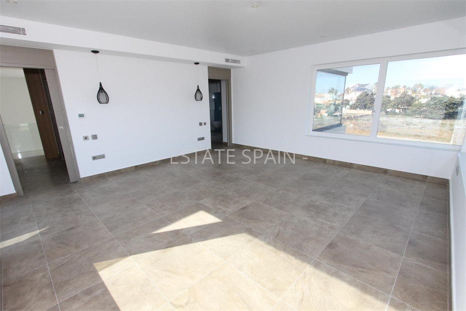 Вилла в Торревьехе 415 м2 №VL19112937C5A  - Продажа - 26 large