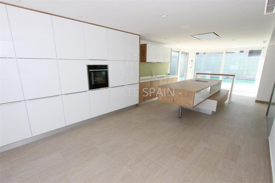 Вилла в Торревьехе 415 м2 №VL19112937C5A  - Продажа - 30 large