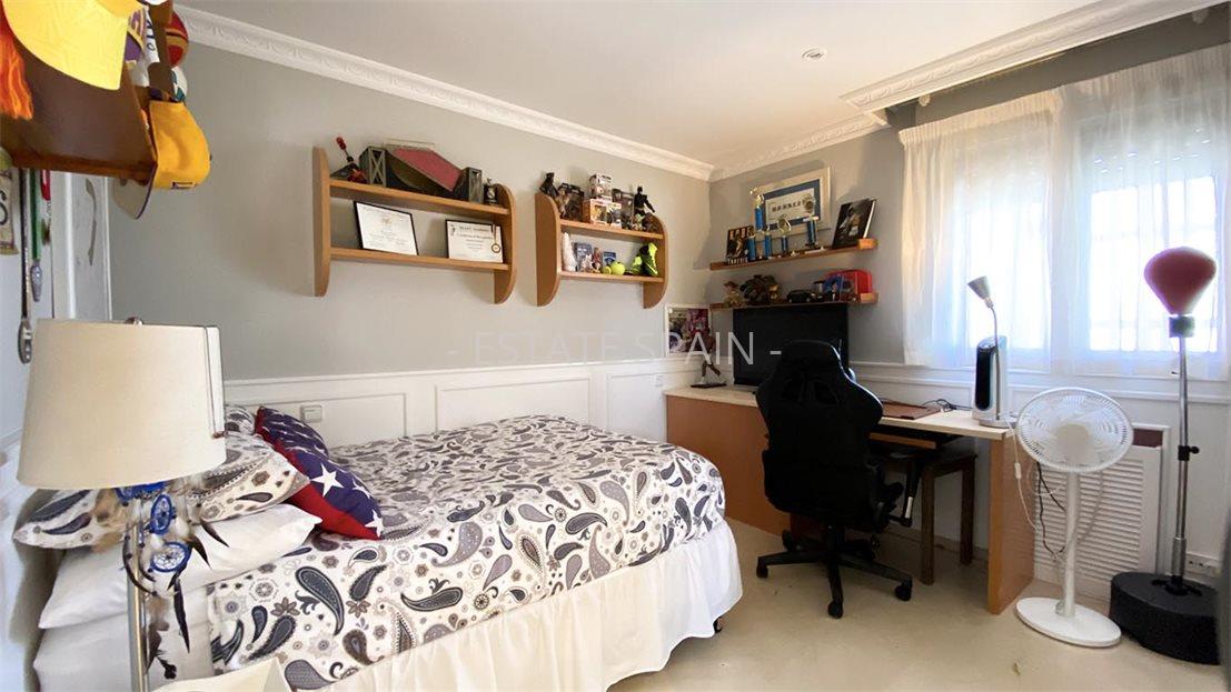 Апартаменты в Бенидорме 200 м2 №ART22113A672E  - Продажа - 18 large