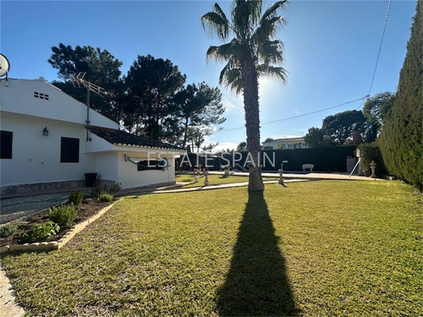 Вилла в Бусоте 2277 м2 №VL2486F665F  - Продажа - 5 large