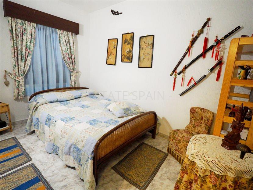 Вилла в Бусоте 2277 м2 №VL2486F665F  - Продажа - 34 large