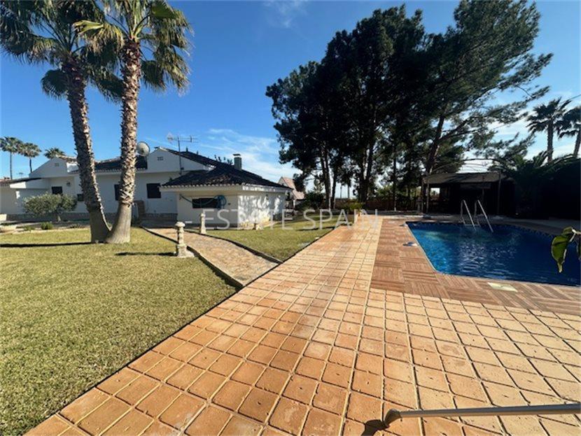 Вилла в Бусоте 2277 м2 №VL2486F665F  - Продажа - 7 large