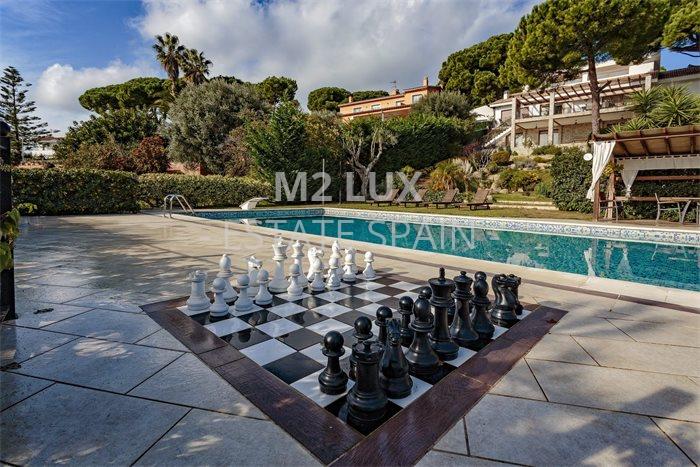 Вилла в Сан-Антони-де-Калонже 500 м2 №VL181123BBCA4  - Продажа - 2 preview