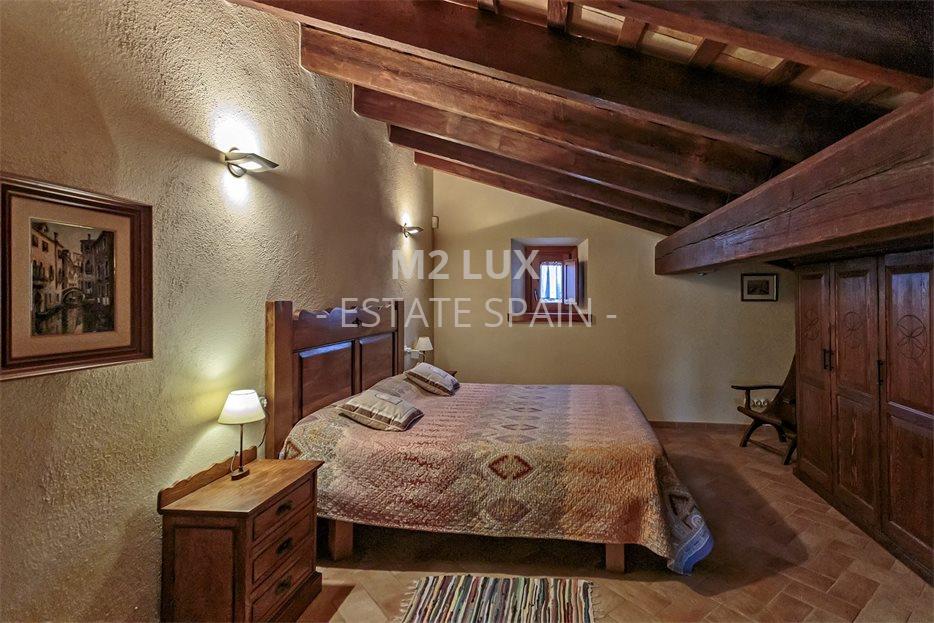 Вилла в Сан-Фелиу-де-Гишольс 515 м2 №VL24125DE69D  - Продажа - 43 large