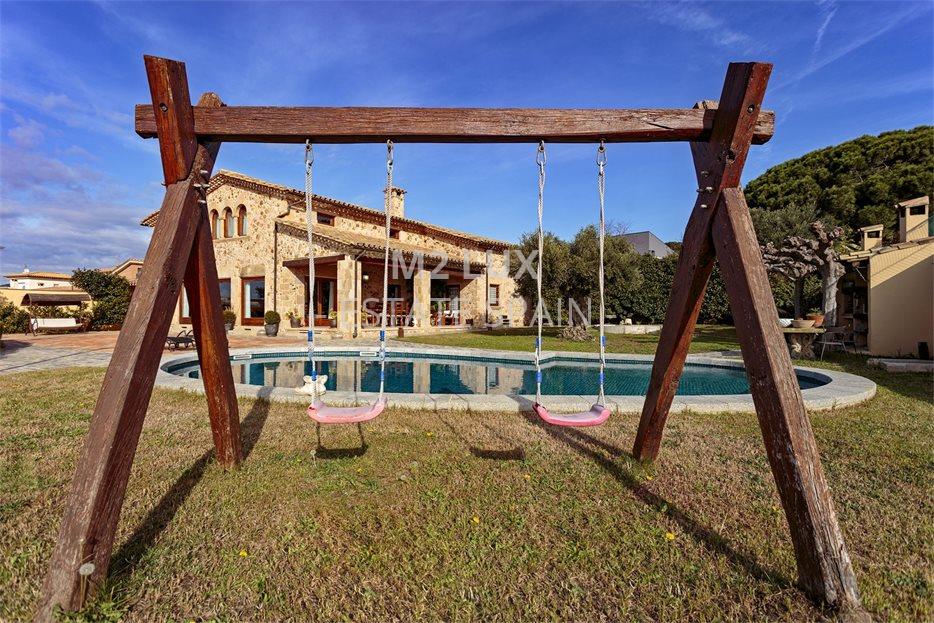 Вилла в Сан-Фелиу-де-Гишольс 515 м2 №VL24125DE69D  - Продажа - 11 large