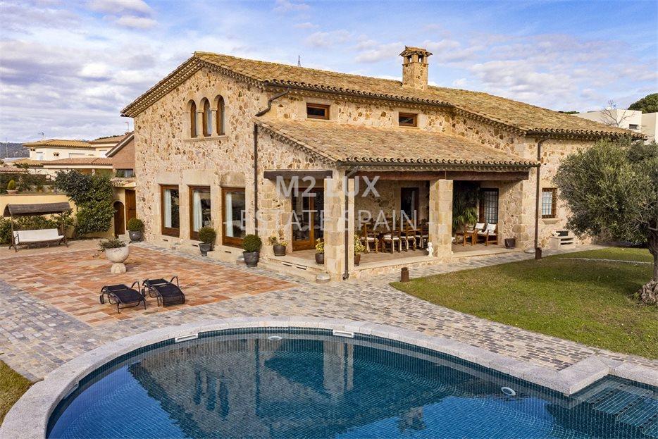 Вилла в Сан-Фелиу-де-Гишольс 515 м2 №VL24125DE69D  - Продажа - 66 large