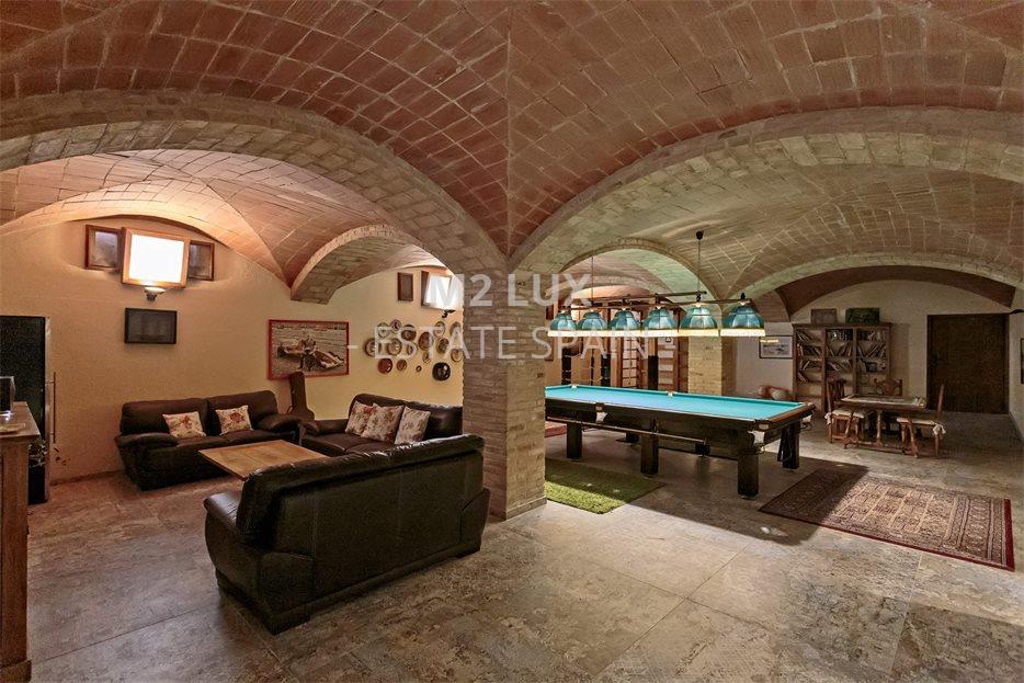 Вилла в Сан-Фелиу-де-Гишольс 515 м2 №VL24125DE69D  - Продажа - 47 large