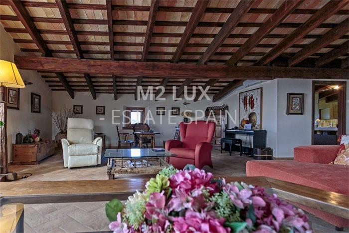 Вилла в Сан-Фелиу-де-Гишольс 515 м2 №VL24125DE69D  - Продажа - 41 preview