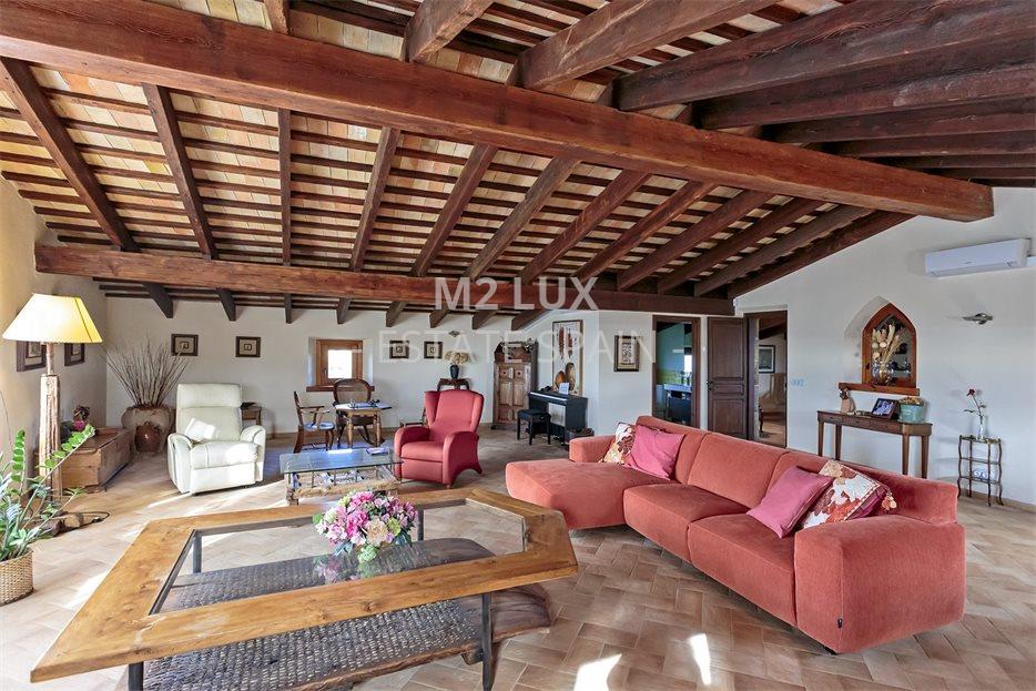 Вилла в Сан-Фелиу-де-Гишольс 515 м2 №VL24125DE69D  - Продажа - 40 large