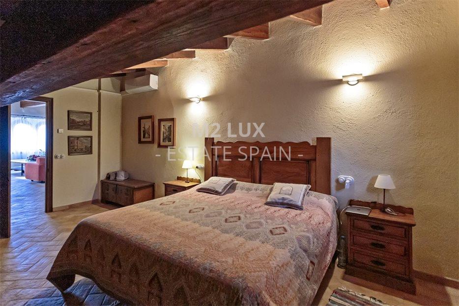 Вилла в Сан-Фелиу-де-Гишольс 515 м2 №VL24125DE69D  - Продажа - 44 large