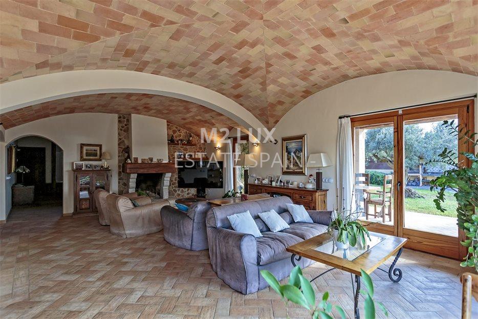 Вилла в Сан-Фелиу-де-Гишольс 515 м2 №VL24125DE69D  - Продажа - 22 large