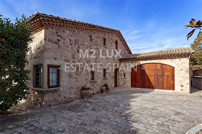 Вилла в Сан-Фелиу-де-Гишольс 515 м2 №VL24125DE69D  - Продажа - 3 preview