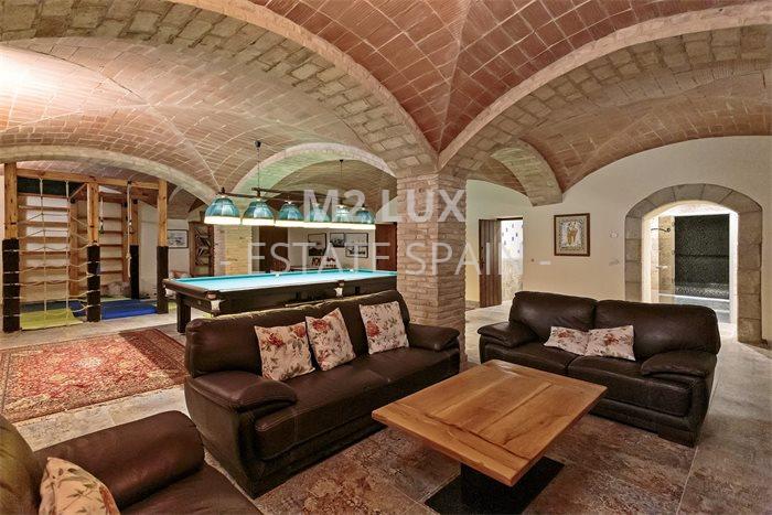 Вилла в Сан-Фелиу-де-Гишольс 515 м2 №VL24125DE69D  - Продажа - 49 preview