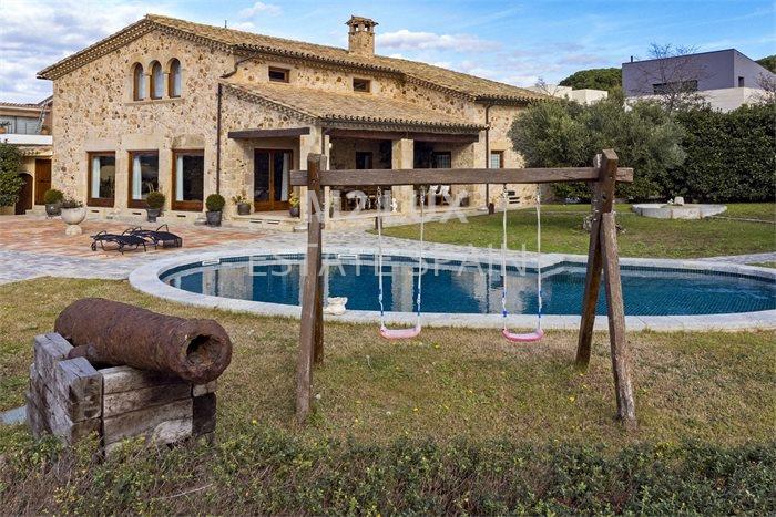 Вилла в Сан-Фелиу-де-Гишольс 515 м2 №VL24125DE69D  - Продажа - 65 preview