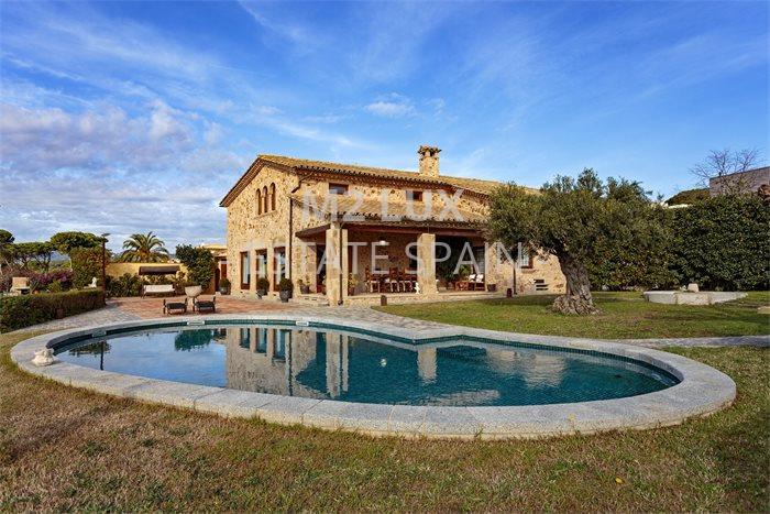 Вилла в Сан-Фелиу-де-Гишольс 515 м2 №VL24125DE69D  - Продажа - 10 preview